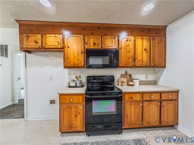 22909 Pheasant Ct, North Dinwiddie, VA 23803