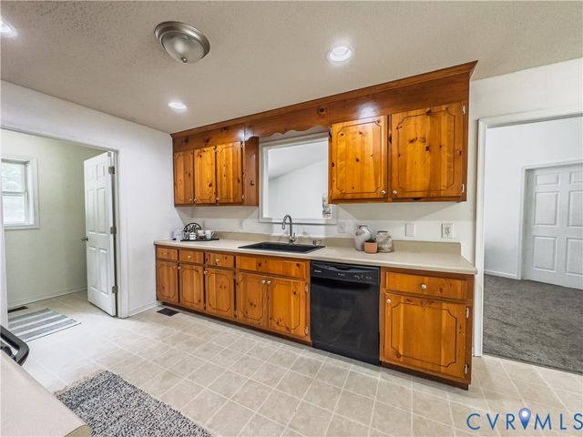 22909 Pheasant Ct, North Dinwiddie, VA 23803