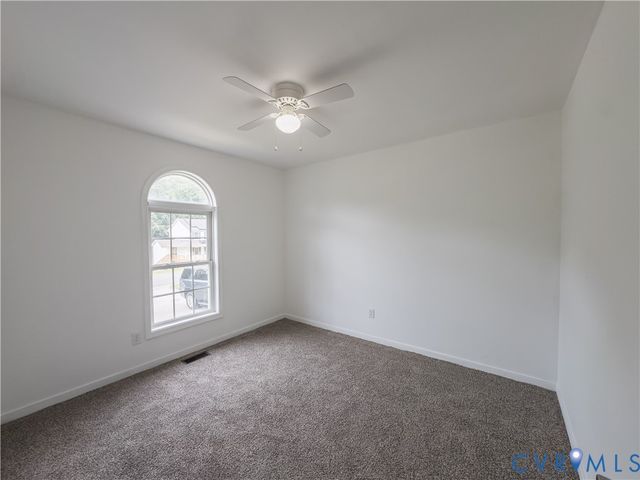 22909 Pheasant Ct, North Dinwiddie, VA 23803