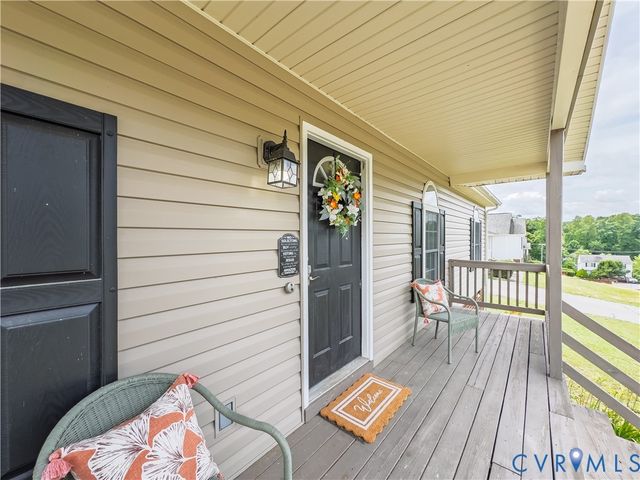 22909 Pheasant Ct, North Dinwiddie, VA 23803