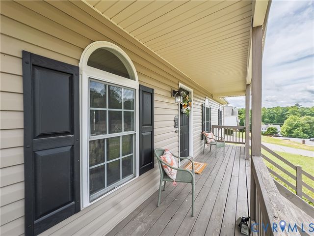 22909 Pheasant Ct, North Dinwiddie, VA 23803