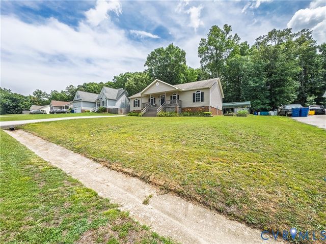 22909 Pheasant Ct, North Dinwiddie, VA 23803