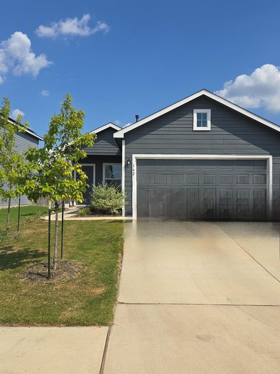 162 Gabbro GDNS, Maxwell, TX 78656