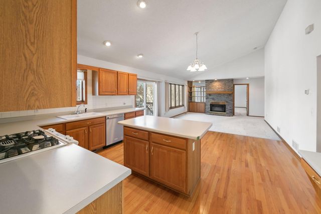 8111 Kimberly Lane N, Maple Grove, MN 55311