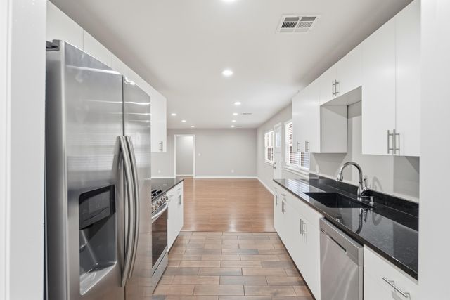 1009 W Canton Street, Broken Arrow, OK 74012