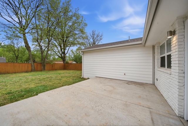 1009 W Canton Street, Broken Arrow, OK 74012