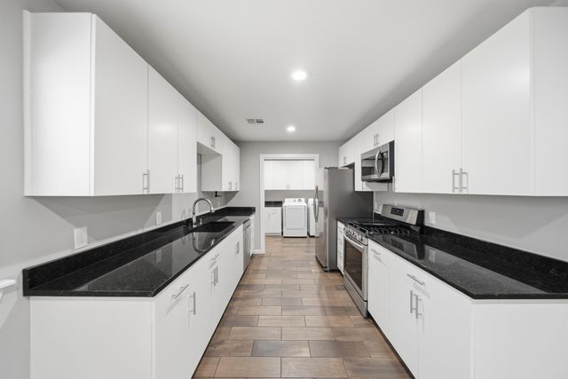 1009 W Canton Street, Broken Arrow, OK 74012