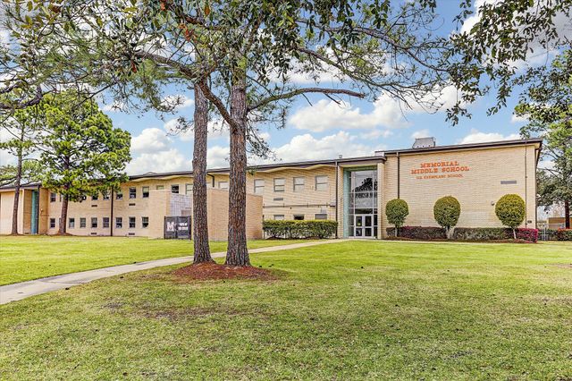 3 Plantation Road, Houston, TX 77024