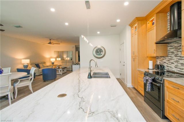 5632 Whisperwood BLVD 1601, Naples, FL 34110