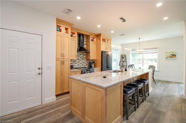 5632 Whisperwood BLVD 1601, Naples, FL 34110