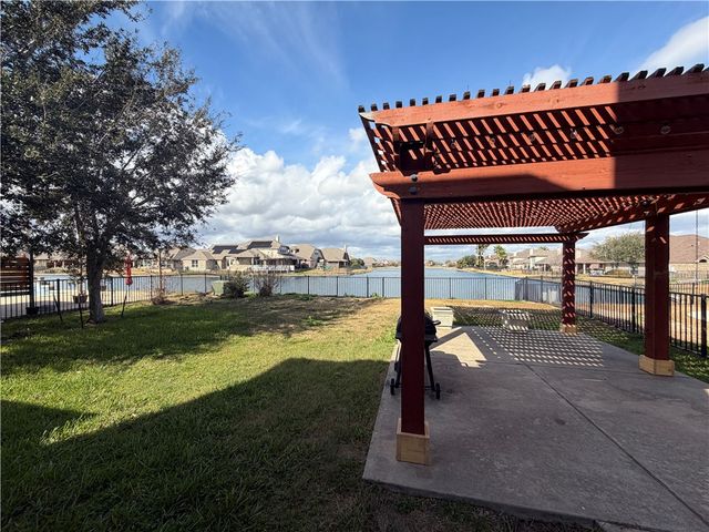 7609 Freds Folly Dr, Corpus Christi, TX 78414