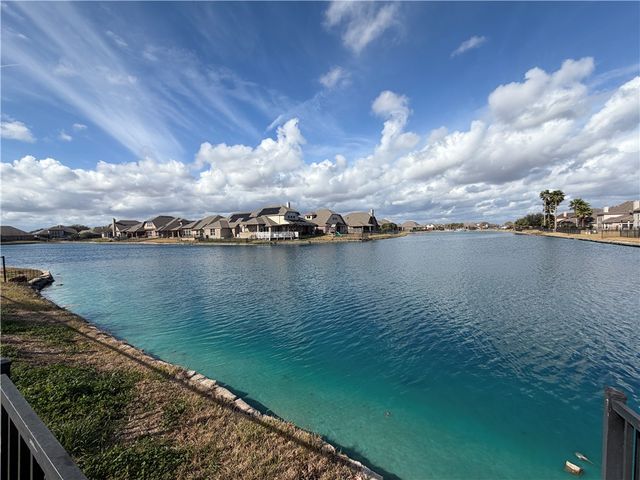 7609 Freds Folly Dr, Corpus Christi, TX 78414