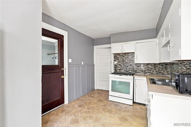 48 Custer Street, Buffalo, NY 14214