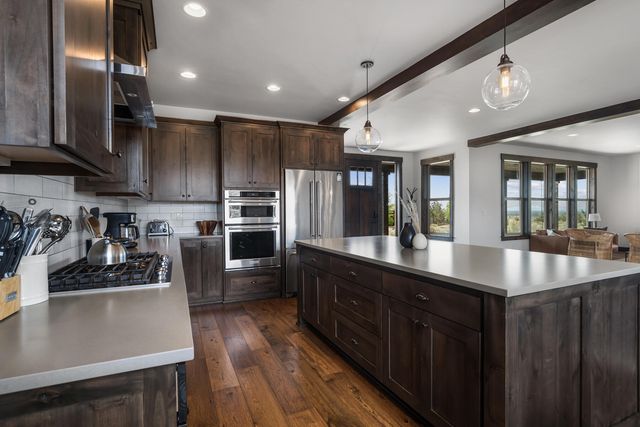 15700 SW Rangeland Drive, Powell Butte, OR 97753