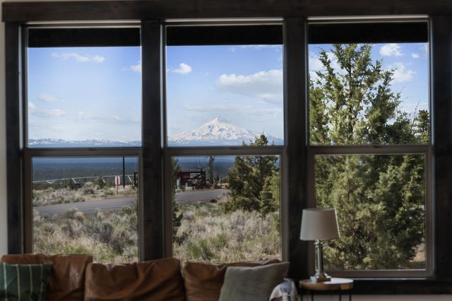 15700 SW Rangeland Drive, Powell Butte, OR 97753