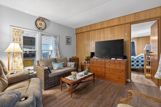 11055 SE Federal Highway 34, Hobe Sound, FL 33455