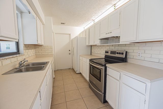 993 SW Cecil Lane, Port St. Lucie, Port St Lucie, FL 34953