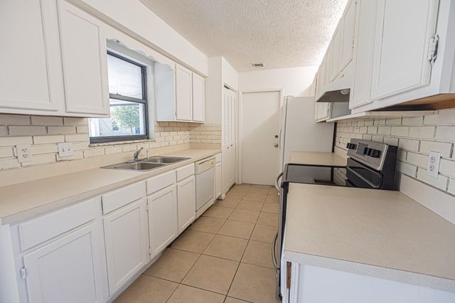 993 SW Cecil Lane, Port St. Lucie, Port St Lucie, FL 34953