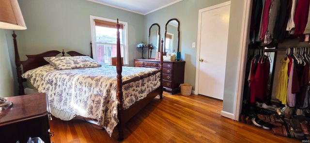 1218 N Cherry Street, Mount Carmel, IL 62863