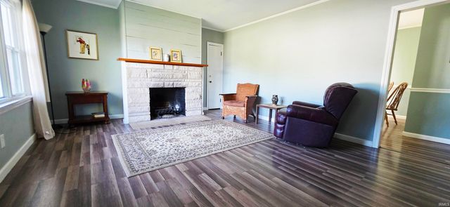 1218 N Cherry Street, Mount Carmel, IL 62863