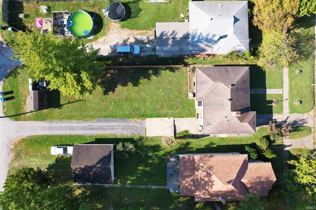 1218 N Cherry Street, Mount Carmel, IL 62863