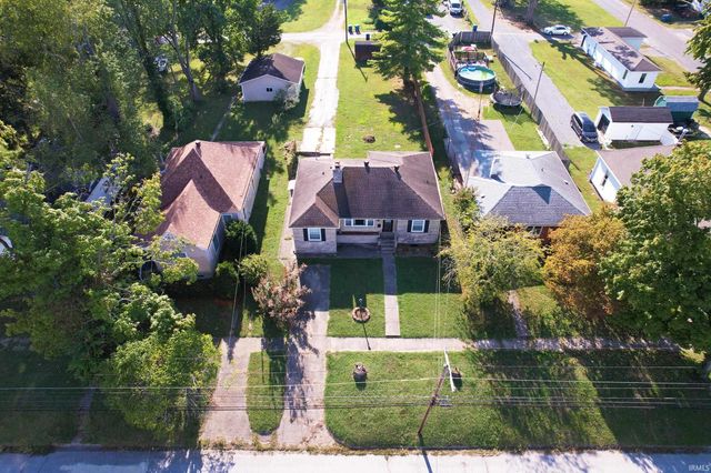 1218 N Cherry Street, Mount Carmel, IL 62863