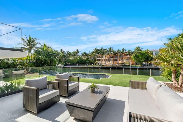 6970 Sunrise Dr, Coral Gables, FL 33133