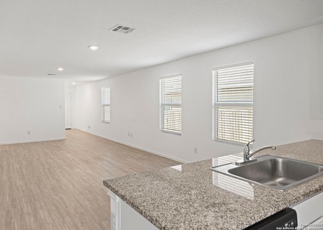 10129 Bridgton Mill, San Antonio, TX 78254