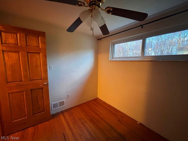 101 Westlake Lane, New Manchester, WV 26047