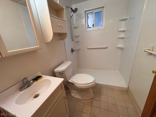 101 Westlake Lane, New Manchester, WV 26047