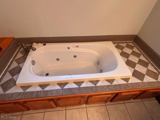 101 Westlake Lane, New Manchester, WV 26047