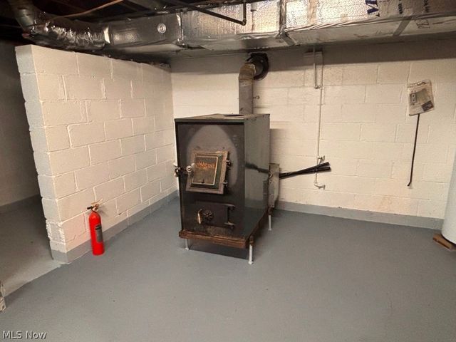 101 Westlake Lane, New Manchester, WV 26047