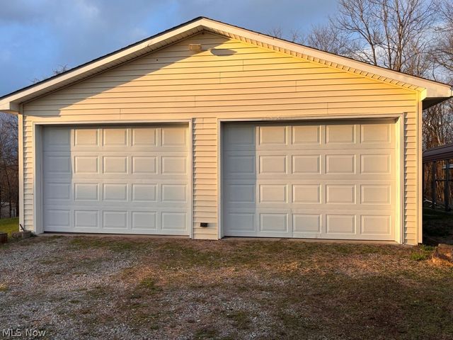 101 Westlake Lane, New Manchester, WV 26047