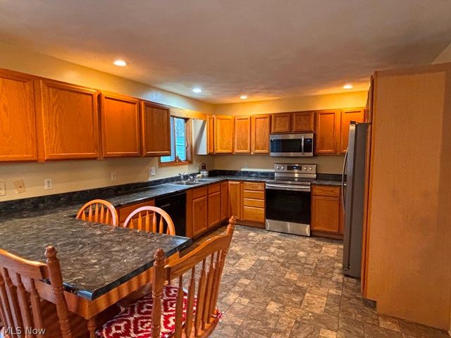 101 Westlake Lane, New Manchester, WV 26047