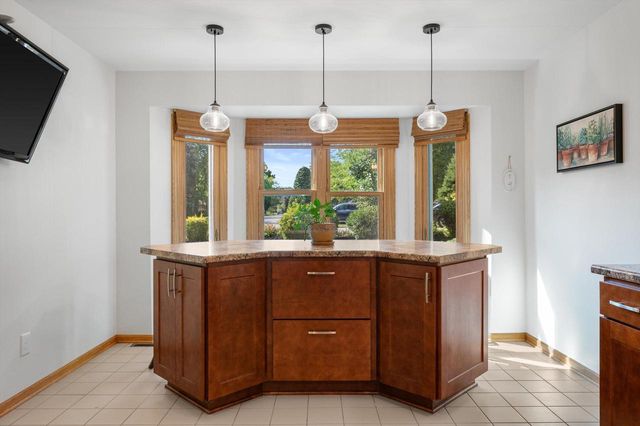 13300 W North LANE, New Berlin, WI 53151