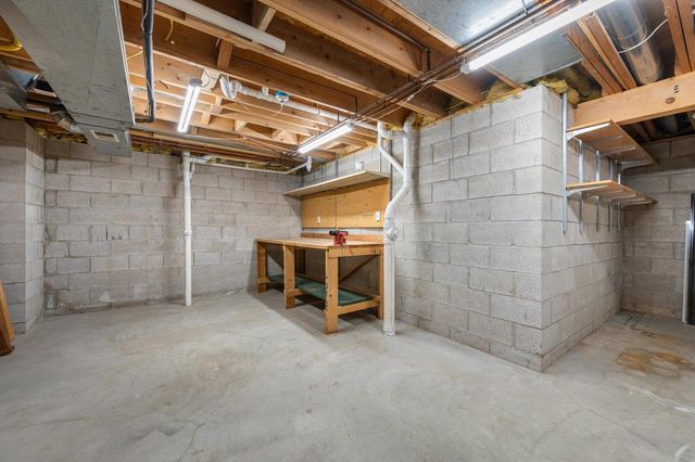 13300 W North LANE, New Berlin, WI 53151