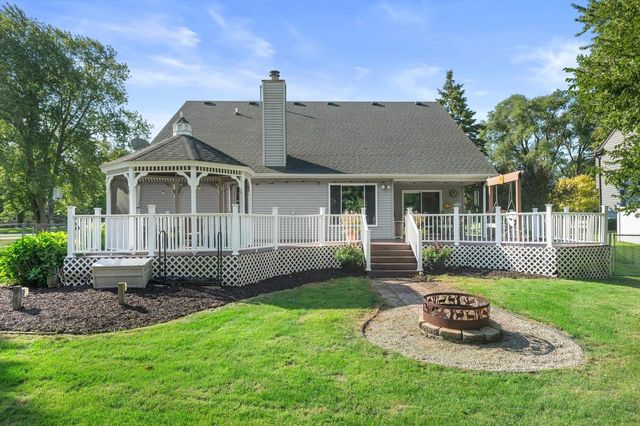 13300 W North LANE, New Berlin, WI 53151