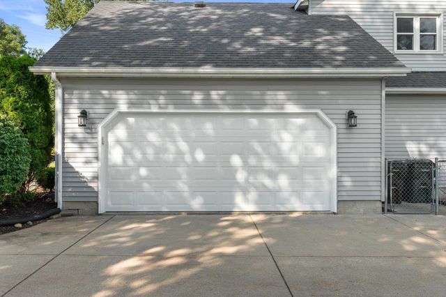 13300 W North LANE, New Berlin, WI 53151
