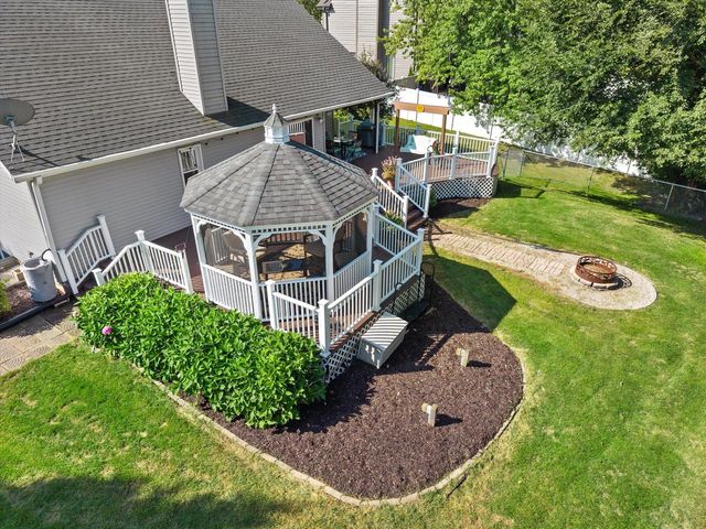 13300 W North LANE, New Berlin, WI 53151