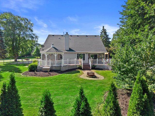 13300 W North LANE, New Berlin, WI 53151
