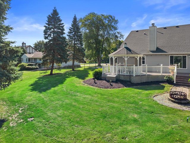 13300 W North LANE, New Berlin, WI 53151