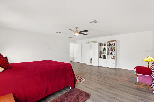 381 NOLANE LANE, Polk City, FL 33868