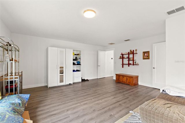 381 NOLANE LANE, Polk City, FL 33868