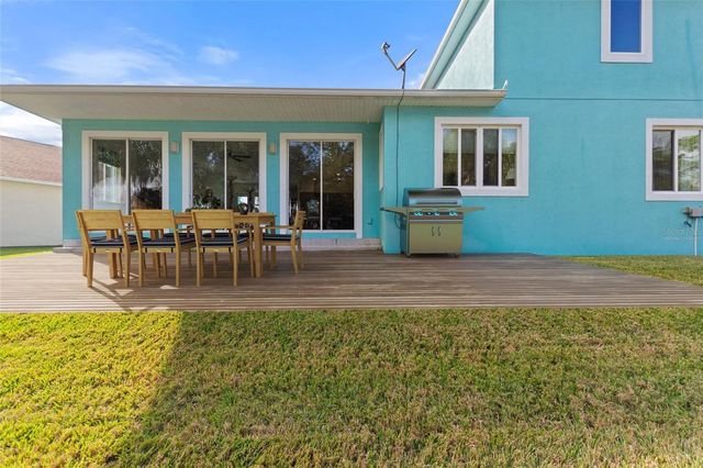 381 NOLANE LANE, Polk City, FL 33868