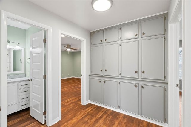 2012 Baywood Dr, Rockport, TX 78382