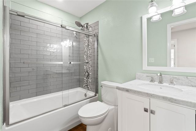 2012 Baywood Dr, Rockport, TX 78382