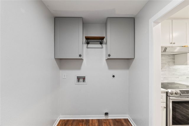 2012 Baywood Dr, Rockport, TX 78382