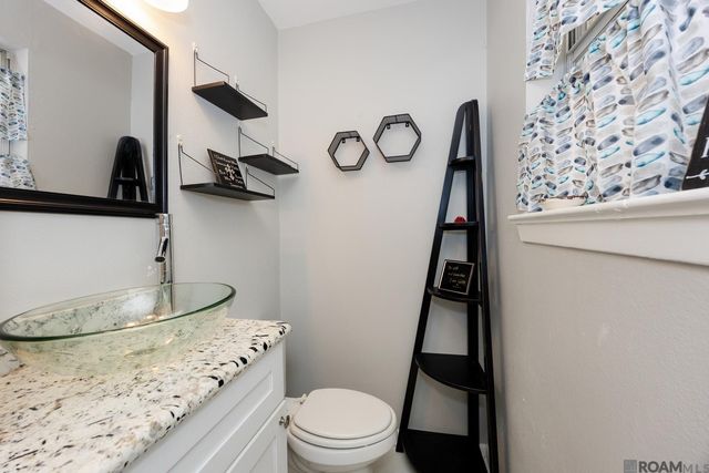 1246 Village Park Dr, Baton Rouge, LA 70810