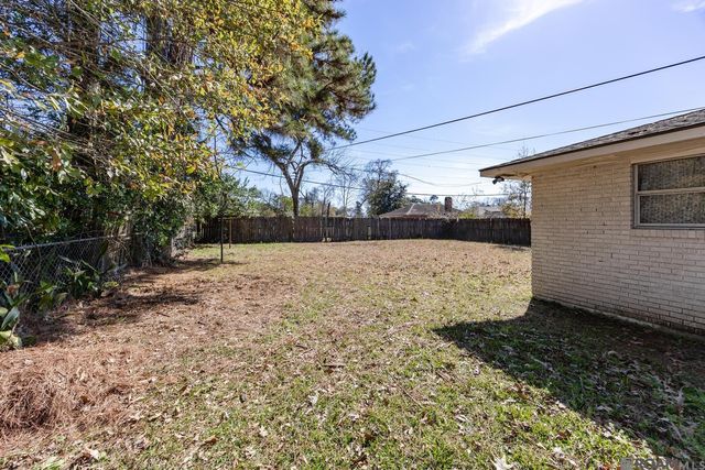 1246 Village Park Dr, Baton Rouge, LA 70810