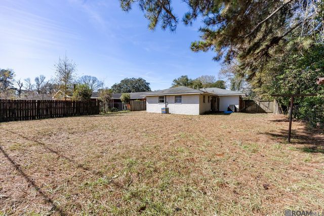 1246 Village Park Dr, Baton Rouge, LA 70810